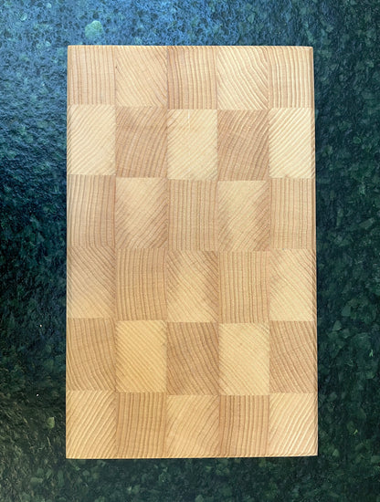 Planche à découper en bois de bout (8 variantes disponibles)