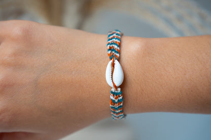 Bracelet brésilien tressé avec coquillage