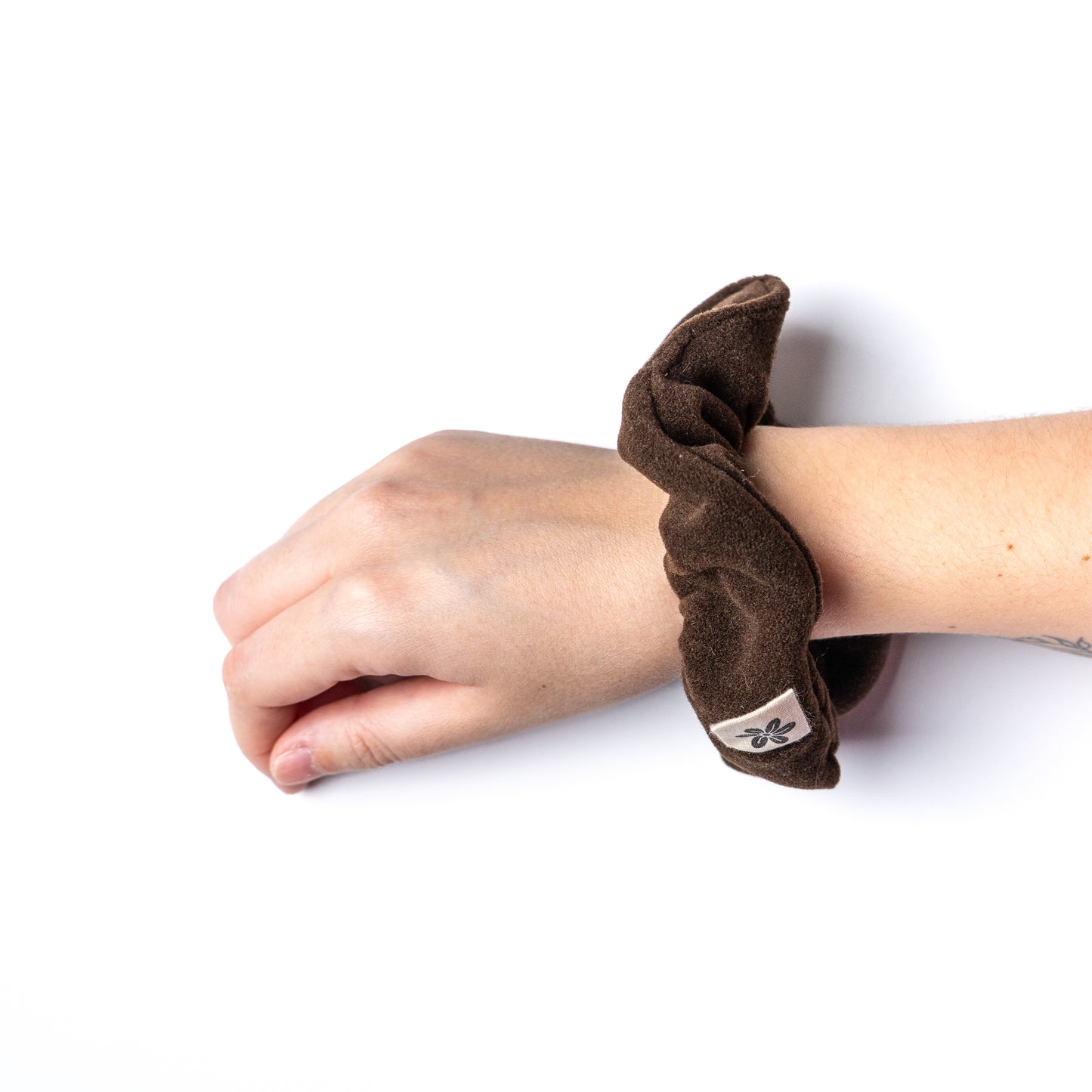 Chouchou Scrunchie – Accessoire cheveux uni ou à motifs