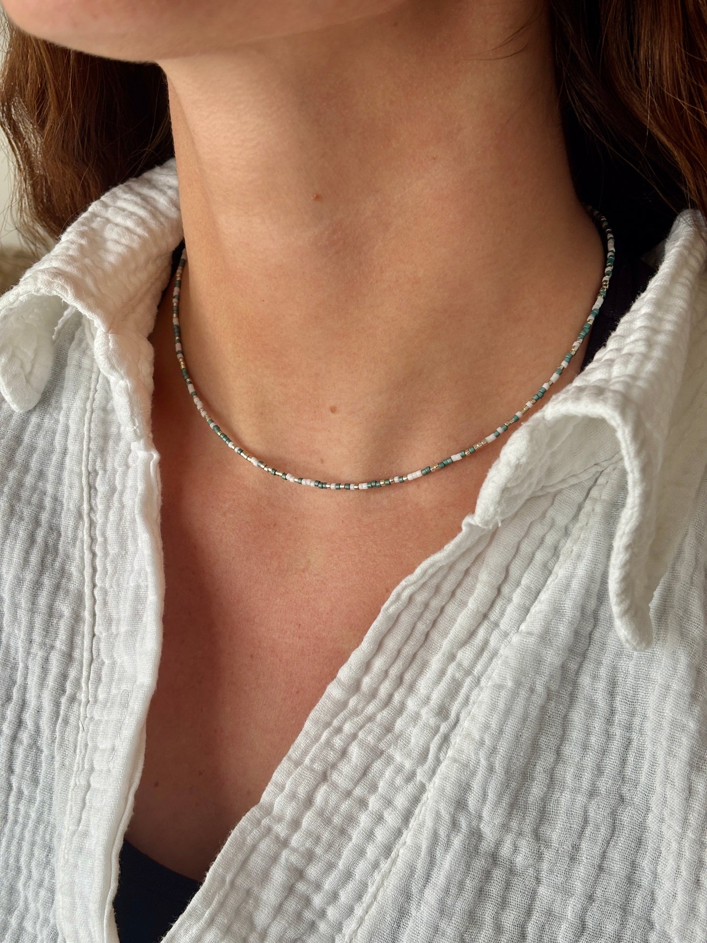 Colliers ronds perlés (4 variantes disponibles)