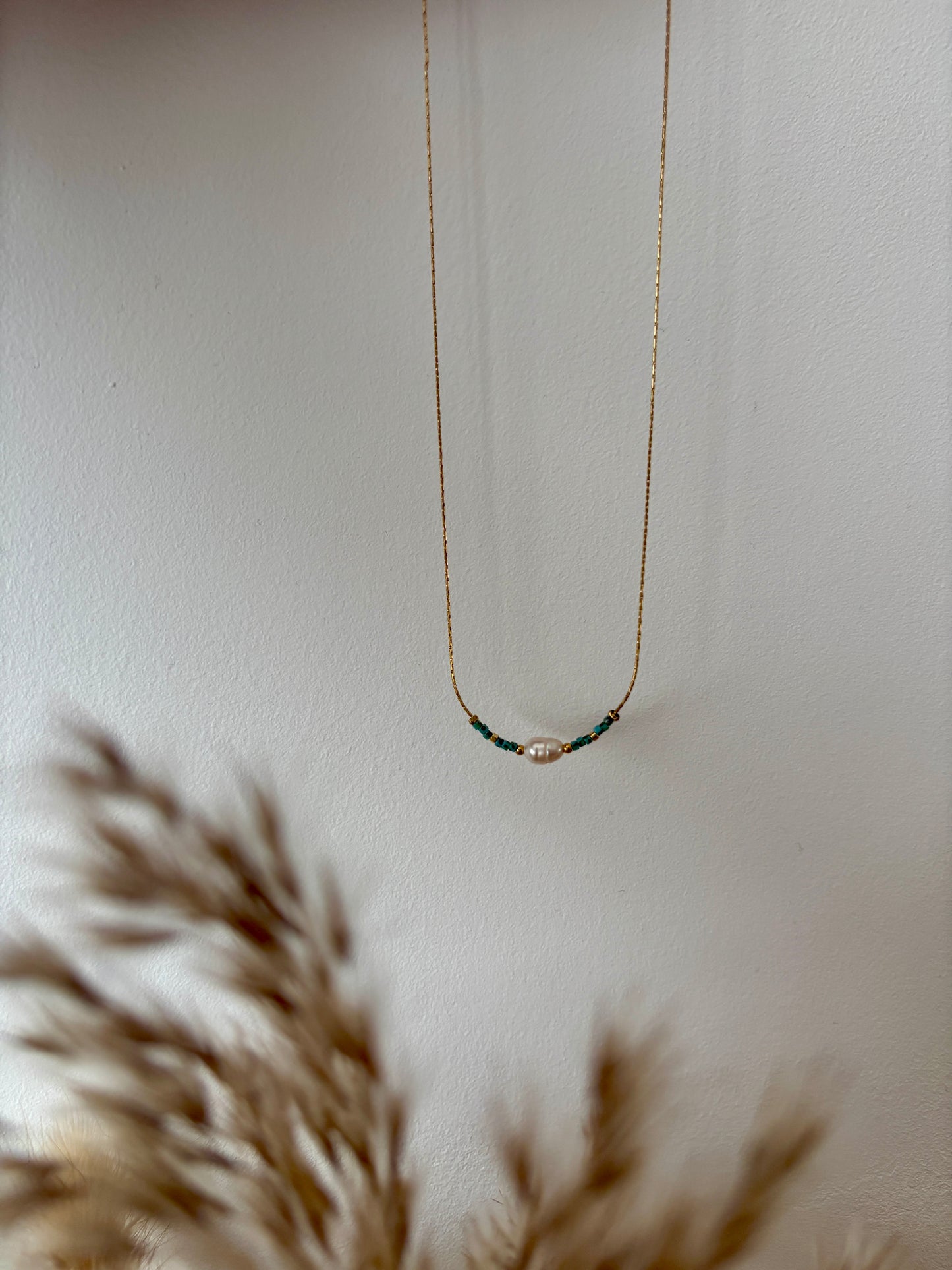Colliers Serpentine perles d'eau douce (4 modèles disponibles)